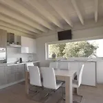 Apartamento In Con Sauna, Piscina E Campo Da Sport