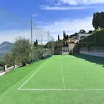 Apartamento In Con Sauna, Piscina E Campo Da Sport *