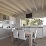 Apartamento In Con Sauna, Piscina E Campo Da Sport