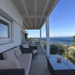 Apartamento In Con Sauna, Piscina E Campo Da Sport Torri Del Benaco