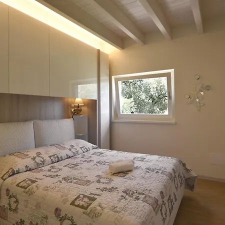In Con Sauna, Piscina E Campo Da Sport Torri Del Benaco