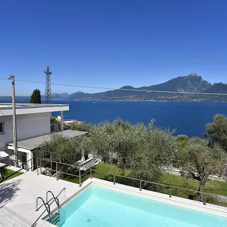 Lägenhet In Con Sauna, Piscina E Campo Da Sport